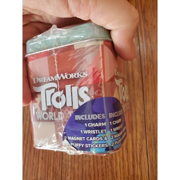 Trolls World Tour 2 and LOL Surprise (1) Tins Sealed Wristlet Charm Magnets NEW - Picture 4 of 5
